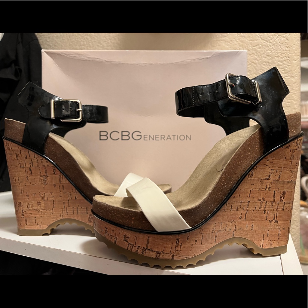 Bcbgeneration Wedge 7.5